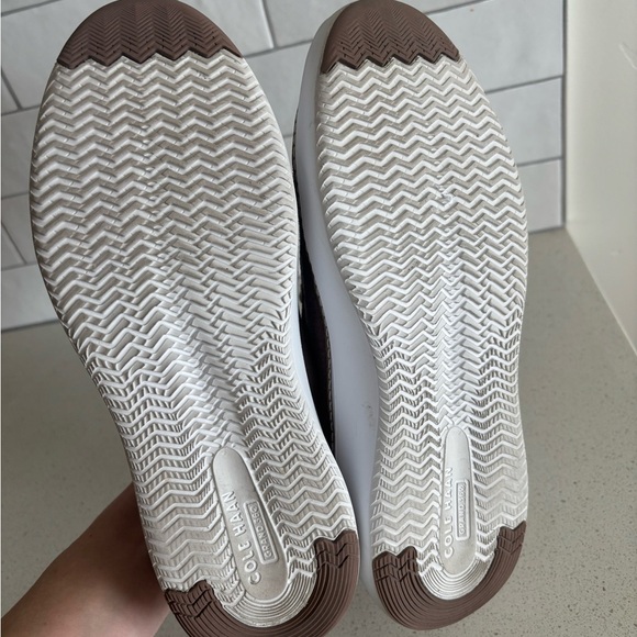 Cole Haan Women's Grand Pro Topspin Sneaker Taupe Size 6.5 EUC - Picture 8 of 9
